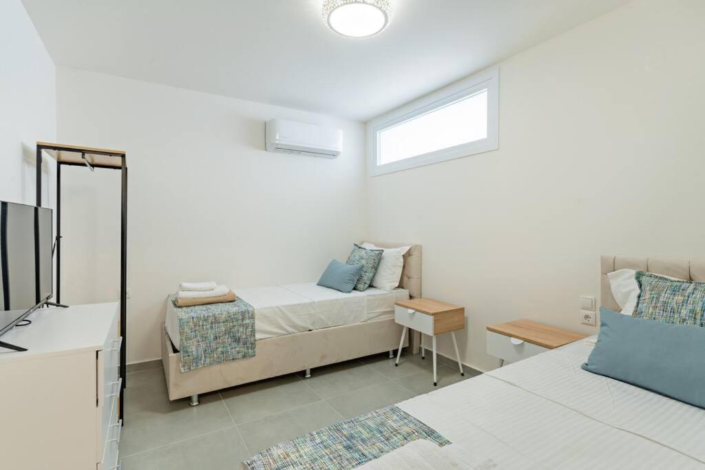Sofia Suite, A Seafront Hideaway ! Panormos  Exterior photo